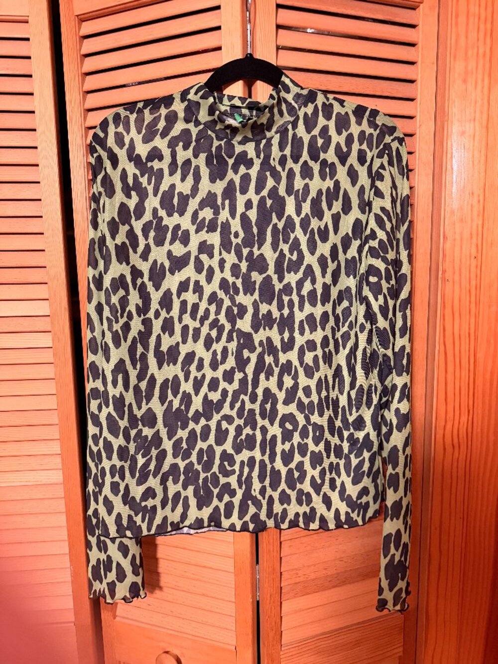 Emy Ave - LIME green leopard mesh top - Sz L/XL